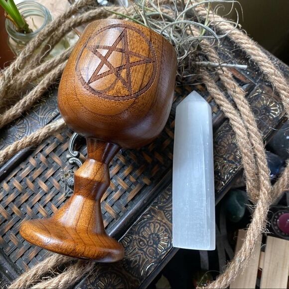 Pentacle Wooden Goblet & Selenite Point Tower - Picture 1 of 5